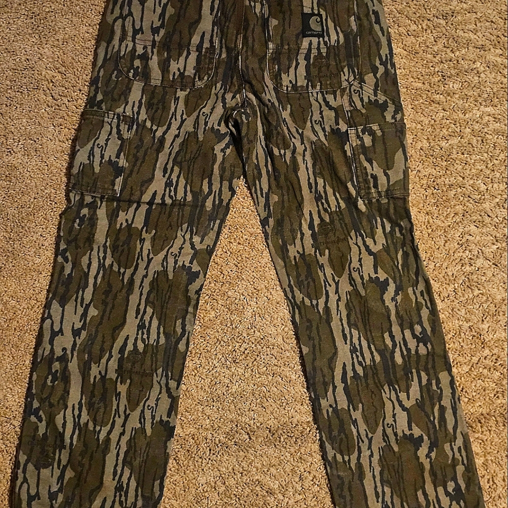 Carhartt Camouflage Pants, Mossy Oak Bottomland Style, Size 10